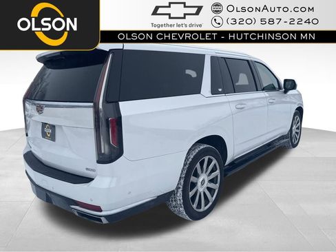 Used 2022 Cadillac Escalade ESV Premium Luxury Platinum image 5