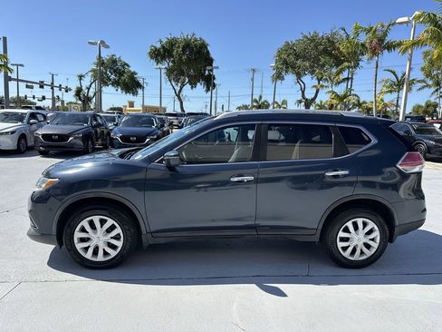 Used 2016 Nissan Rogue S w/ Appearance Package FWD image 11