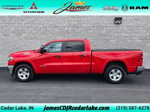 Used 2025 RAM 1500 Big Horn AWD/4WD image 2