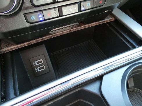 Used 2018 Ford F250 Lariat w/ Lariat Ultimate Package image 30