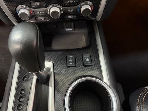 Used 2020 Nissan Pathfinder SL image 18