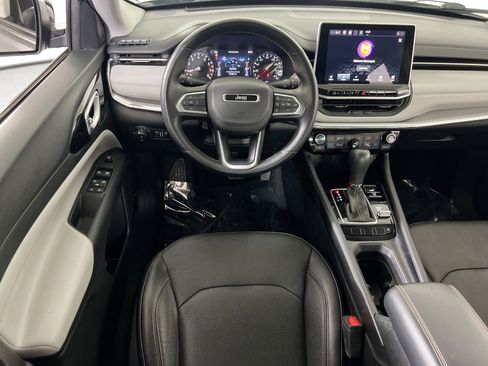 Used 2022 Jeep Compass Limited image 20