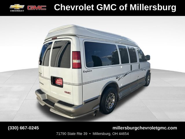 Used 2004 GMC Savana 1500 w/ Preferred Equipment Group RWD image 3
