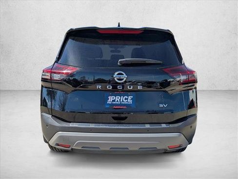 Used 2021 Nissan Rogue SV image 7