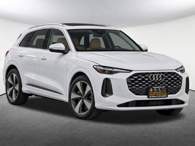 Used 2025 Audi Q5 Prestige AWD/4WD image 2