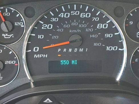Used 2022 Chevrolet Express 3500 w/ Power Convenience Package RWD image 18