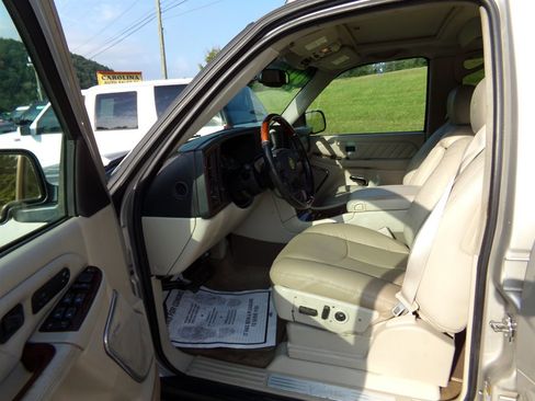 Used 2006 Cadillac Escalade ESV Platinum image 6