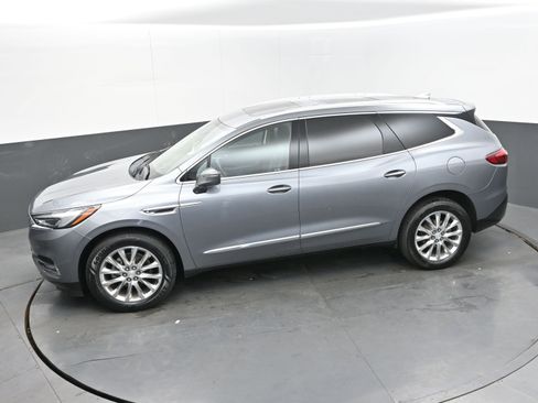 Used 2018 Buick Enclave Premium w/ Experience Buick Package image 31