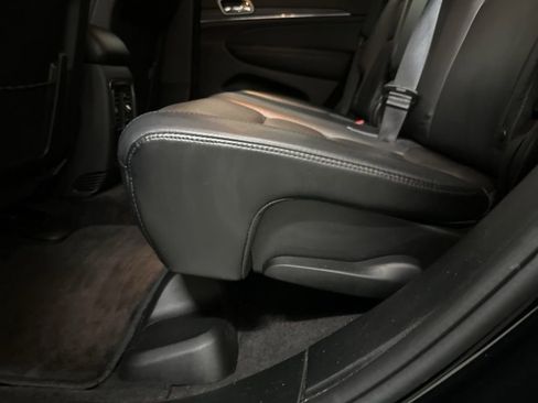 Used 2019 Jeep Grand Cherokee Limited AWD/4WD image 55