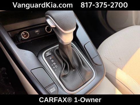 Certified 2025 Kia Soul LX w/ LX Technology Package FWD image 23