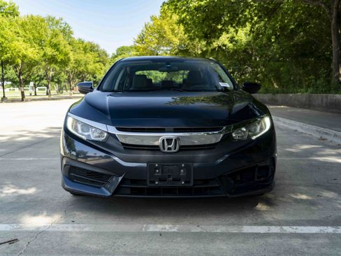Used 2018 Honda Civic LX image 3