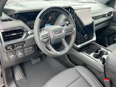 New 2026 GMC Yukon XL Elevation image 6