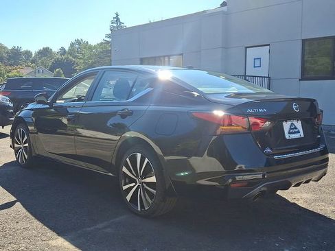 Used 2022 Nissan Altima 2.5 SR image 4