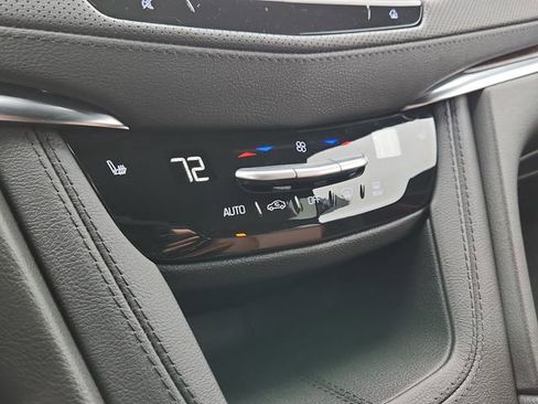 New 2025 Cadillac XT5 Premium Luxury w/ Technology Package AWD/4WD image 17