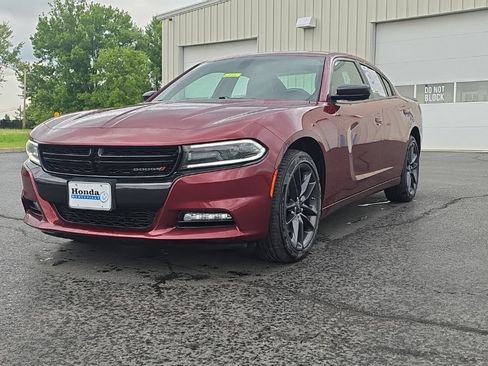 Used 2021 Dodge Charger SXT w/ Plus Group AWD/4WD image 3