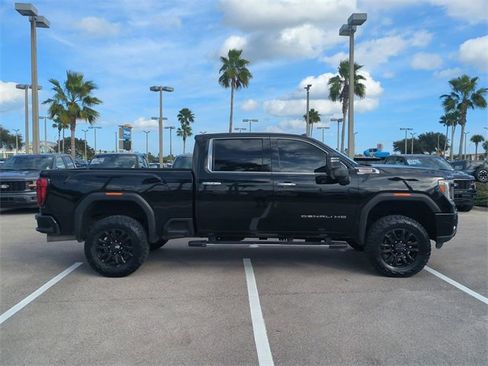 Used 2021 GMC Sierra 2500 Denali image 3