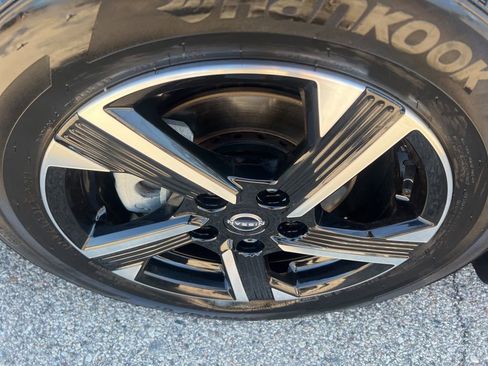 Used 2024 Nissan Sentra SV w/ All-Weather Package image 41