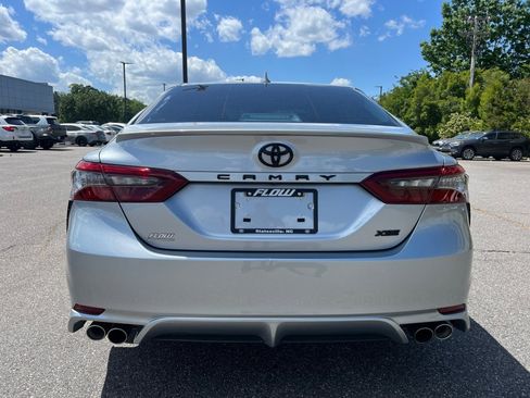 Used 2022 Toyota Camry XSE FWD image 16