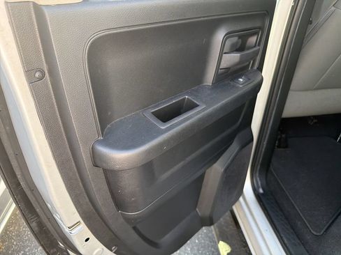 Used 2024 Ford F150 Lariat w/ Equipment Group 502A High AWD/4WD image 11