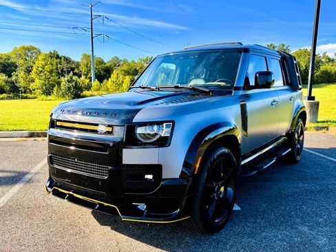 Used 2022 Land Rover Defender 110 X AWD/4WD image 4