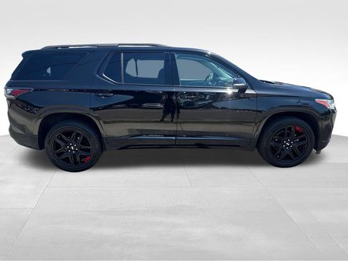Used 2021 Chevrolet Traverse Premier w/ Redline Edition FWD image 6