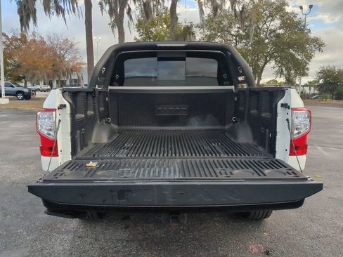 Used 2024 Nissan Titan SV w/ SV Bronze Edition Package image 12