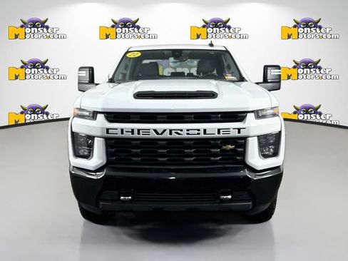 Used 2022 Chevrolet Silverado 2500 Custom w/ Custom Value Package AWD/4WD image 2