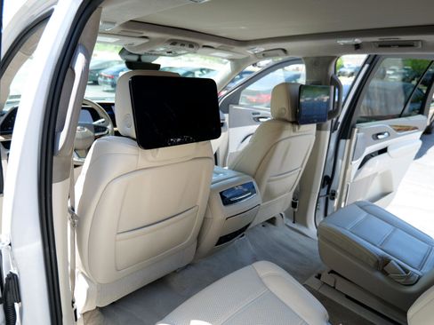 Used 2021 Cadillac Escalade Sport Platinum image 52