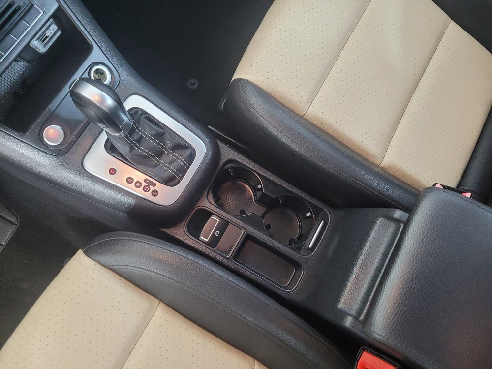 Used 2016 Volkswagen Tiguan S FWD image 26