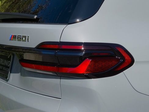 New 2026 BMW X7 M60i image 7