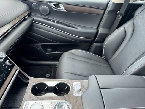 Certified 2026 Genesis GV80 2.5T Prestige AWD/4WD image 14