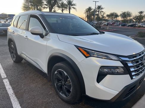 Certified 2024 Nissan Rogue SV w/ SV Premium Package image 3