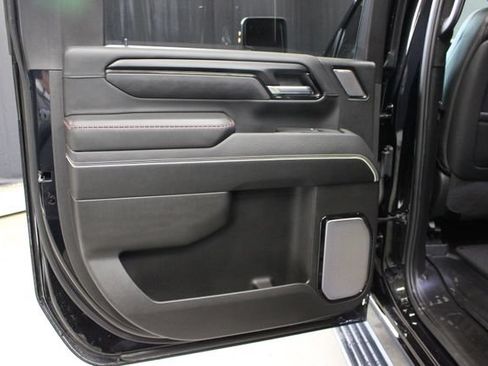 Used 2025 GMC Sierra 2500 AT4X AWD/4WD image 45