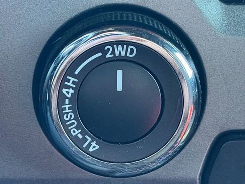 Used 2019 Toyota Tacoma TRD Off-Road image 36