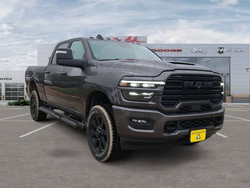 Used 2026 RAM 2500 Laramie w/ Night Edition AWD/4WD image 7