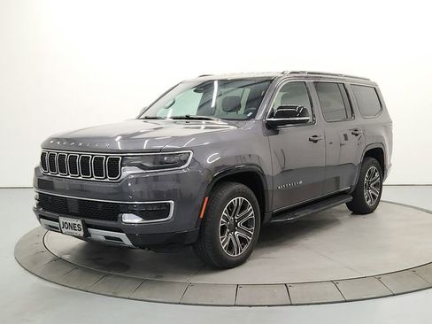 Used 2024 Jeep Wagoneer Series II image 3