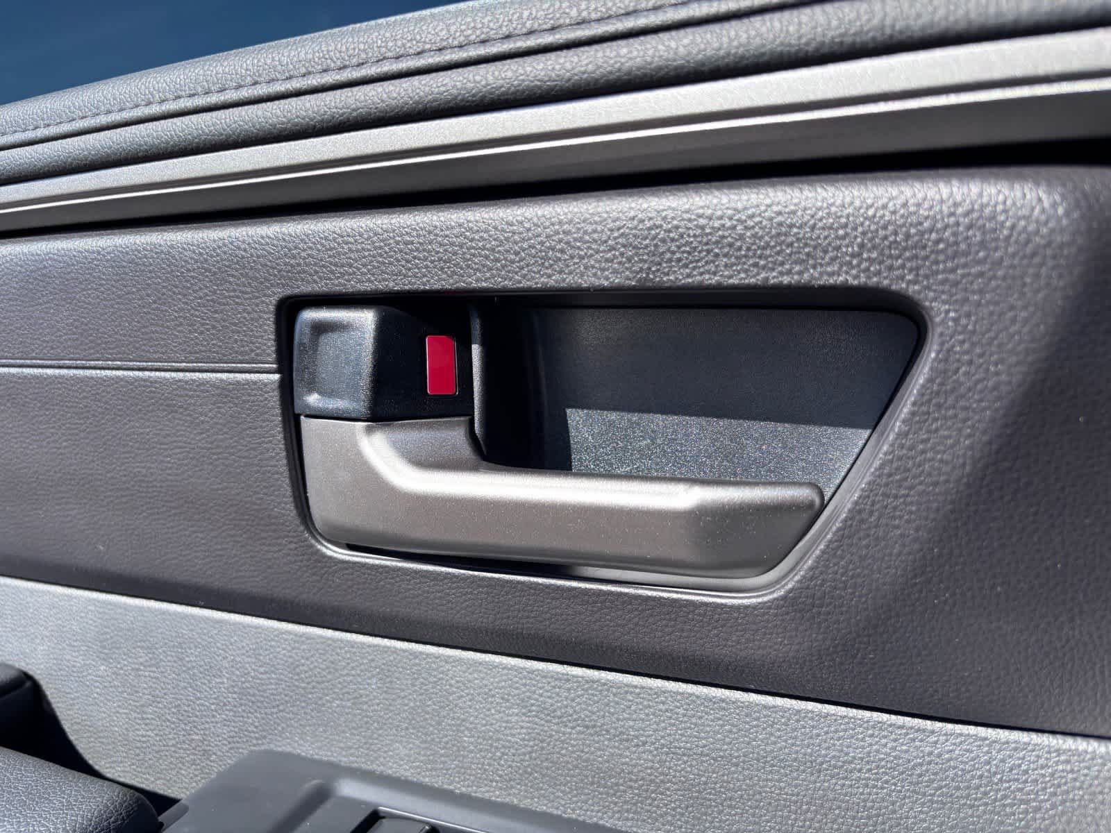 Certified 2025 Toyota Tundra SR5 AWD/4WD image 18