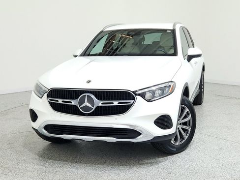 Certified 2023 Mercedes-Benz GLC 300 image 2
