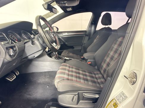 Used 2020 Volkswagen GTI S image 6