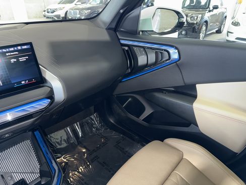 Used 2025 BMW X3 xDrive30i w/ M Sport Package image 31