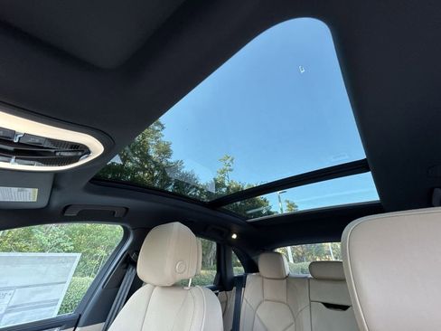 New 2026 Porsche Macan S image 18