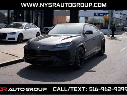 Used 2023 Lamborghini Urus Performante