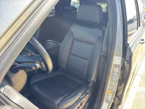 Used 2025 Chevrolet Tahoe LT AWD/4WD image 22