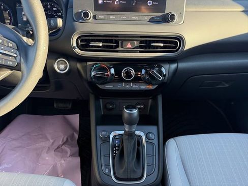 Certified 2022 Hyundai Kona SEL image 11