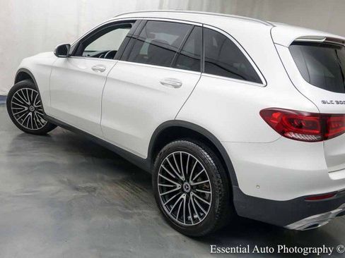 Used 2021 Mercedes-Benz GLC 300 4MATIC image 10