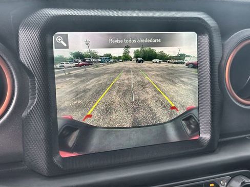 Used 2023 Jeep Gladiator Mojave w/ LED Lighting Group AWD/4WD image 14