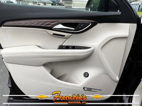 Used 2023 Buick Envision Avenir AWD/4WD image 13