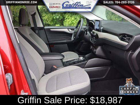 Used 2021 Ford Escape SE w/ Convenience Package FWD image 41