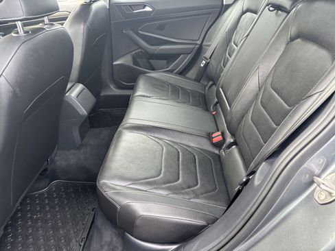 Used 2019 Volkswagen Jetta SEL Premium image 15