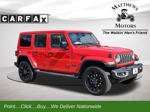 Used 2025 Jeep Wrangler Unlimited Sahara AWD/4WD image 1